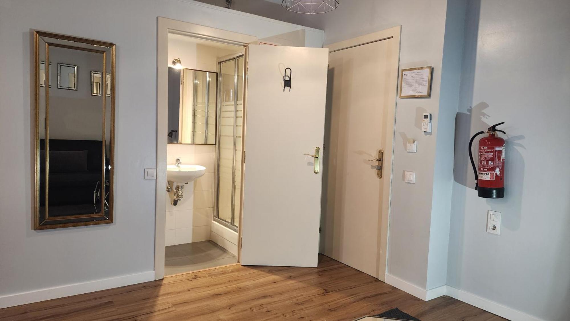 Barrio Gotico Apartments Ferran Барселона Екстериор снимка
